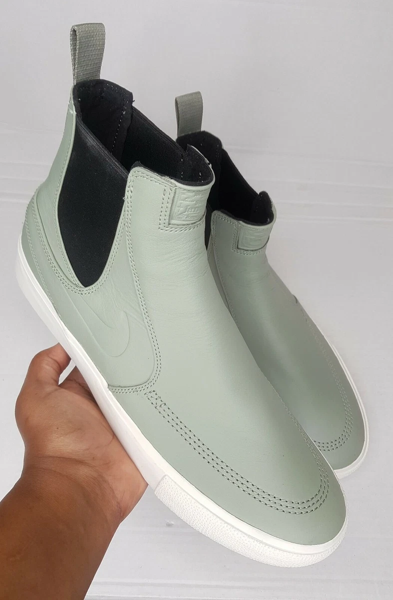 Zoom janoski store slip on