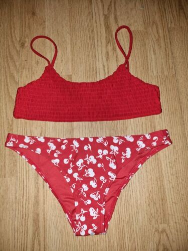 BNWT Gorgeous Red OUT FROM UNDER bikini top bottom set size S (TV) - Afbeelding 1 van 3