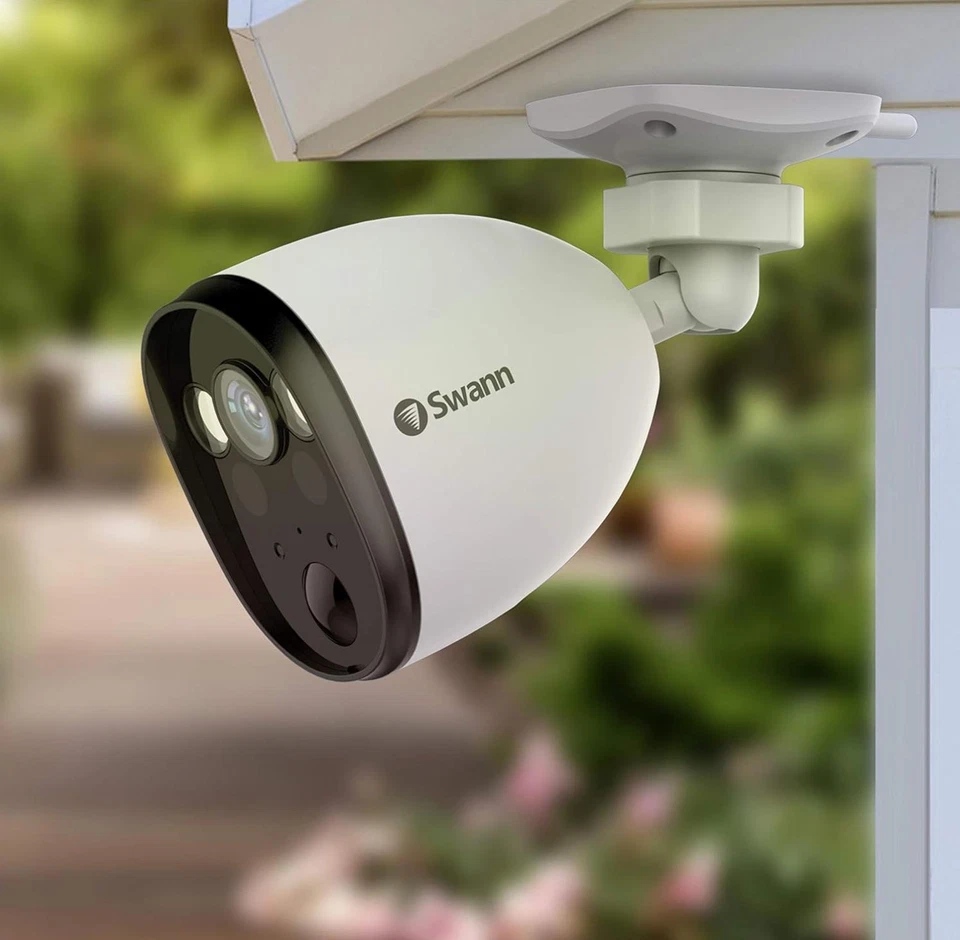 Swann SWIFI-SPOTCAM 1080p Foco Exterior Inalámbrico Cámara de Seguridad - Blanco Foto 3 de 4