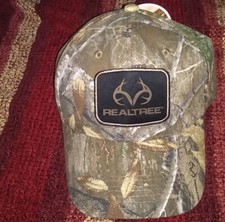 REALTREE Men's Camo Trucker Hat Cap NWT Adj