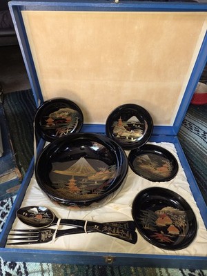 Japanese Lacquerware Bowl & Plate Set Mt. Fuji Design with Presentation Box