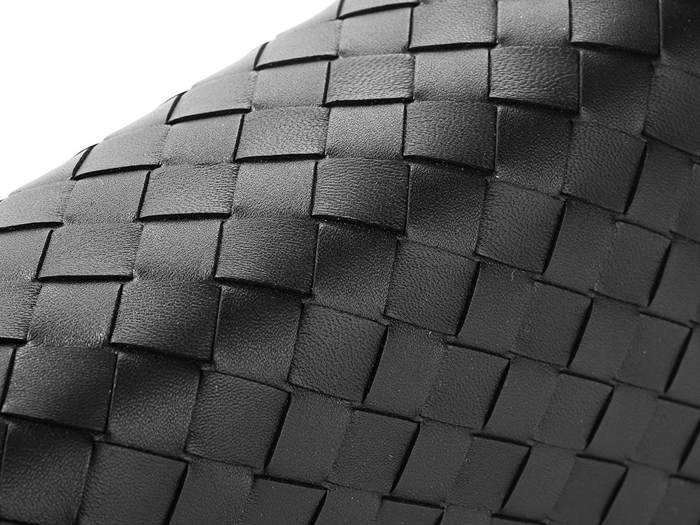 Bottega Veneta 24FW Intrecciato Crossbody Bag 119862728 thumbnail 13