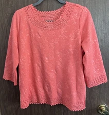 Rebecca Malone Salmon Colored Embossed Stretch Top 3/4 Sleeve Size Large ~ READ!