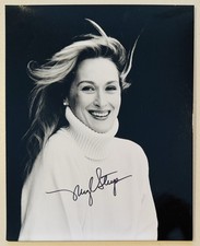 Meryl Streep Signed Autographed 8x10 Photo SWAU Authenticated