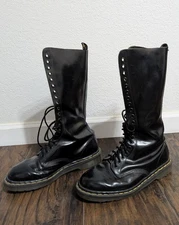 Doc Martens black leather boots classic 20 hole vintage 90s size US 9 men's 1420