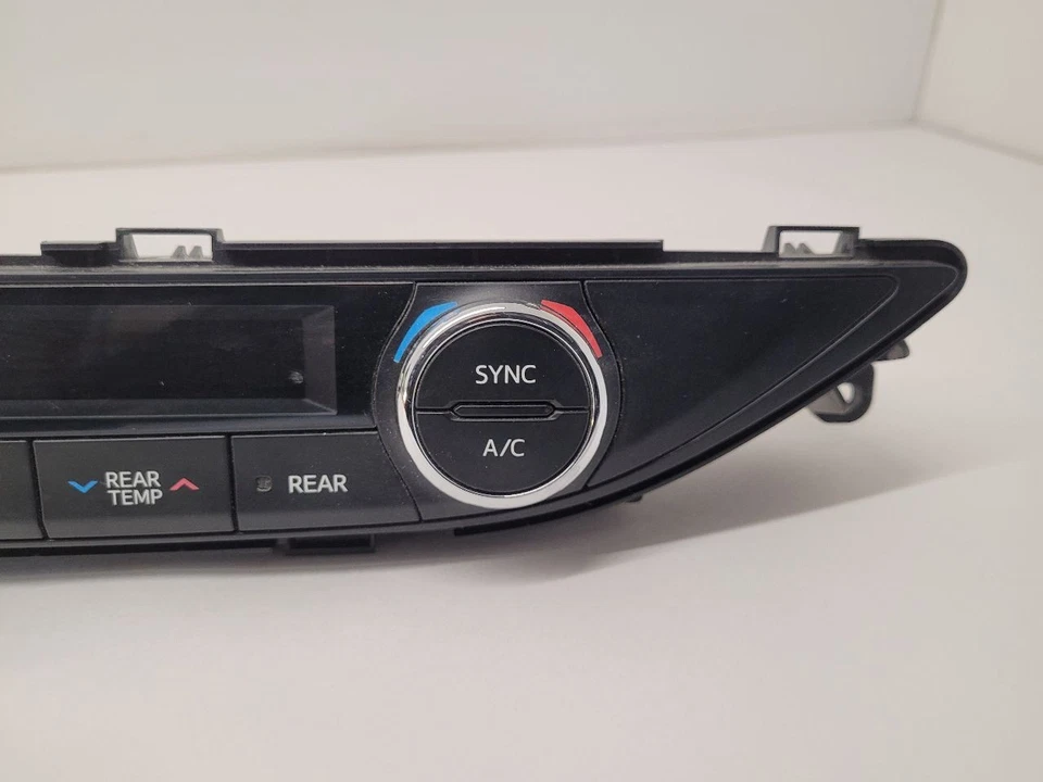 Toyota Highlander 2014 2015 2016 2017 2018 2019 control de temperatura delantero Foto 2 de 4