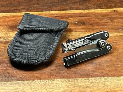 Schrade Black USA ST2 Multi-tool Tough Chip Compact / Mini Tool