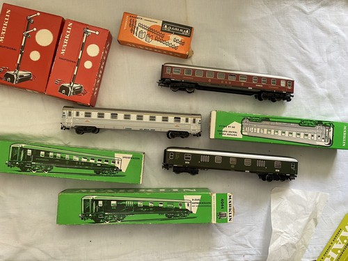 Marklin Märklin HO Train Set, Locomotive, Freight Wagons, Coaches, Accessories - Picture 14 of 20