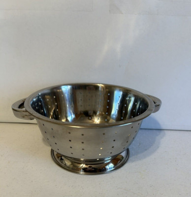 Stainless Steel Colander Strainer footed   4 in tall x 9.5 in across   f3