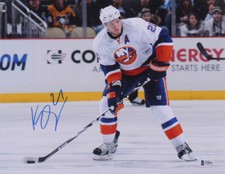 Kyle Okposo Signed New York Islanders 11x14 Photo JSA