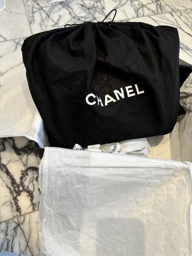 Authentic Chanel Gabrielle bag Metallic Silver, authentic card,dust bag and box - Picture 11 of 11