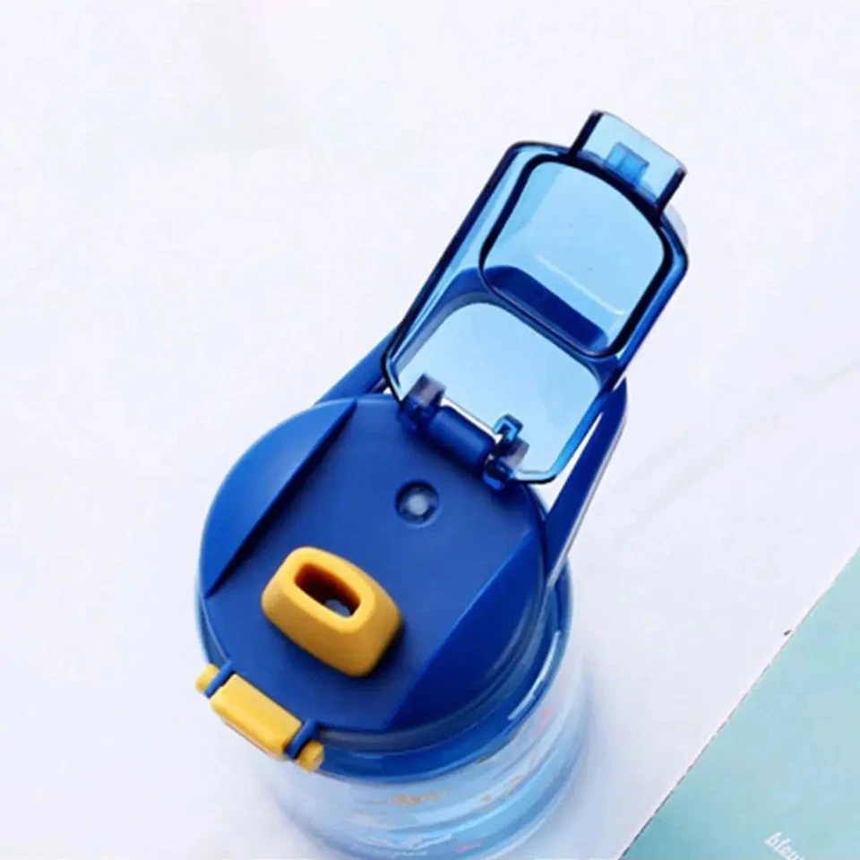 Botellas de agua de alimentación con pajitas y tapas de 600 ml para estudiantes Foto 3 de 4