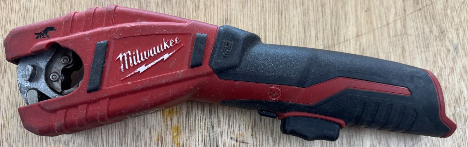 Milwaukee 2471-20 M12 Cordless Copper Tubing Cutter (Tool Only)