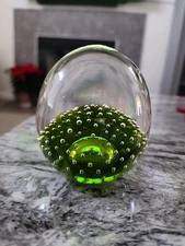 Vintage Art Glass Green Controlled Bubble Bullicante Paperweight 