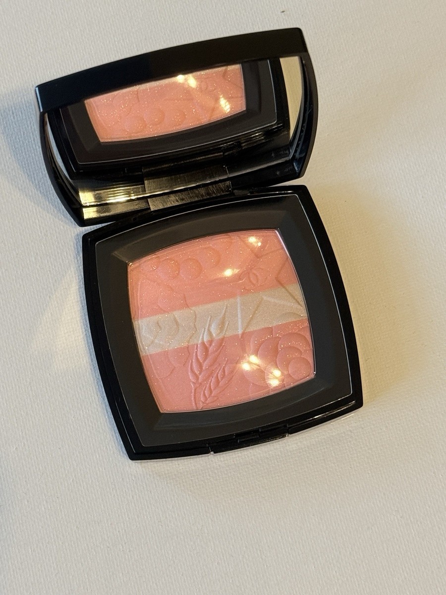CHANEL Illuminating Powder Blush #997 Rose Lumiere Holiday 2025