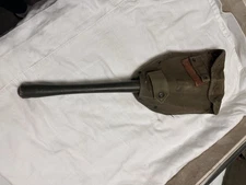 Vintage US Ames 1967 Military Folding Fox Hole Shovel Pick Tool CASE Vietnam Era