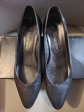 Vtg Etienne Aigner Women's Brown Leather Low Wedge Pumps Size 7