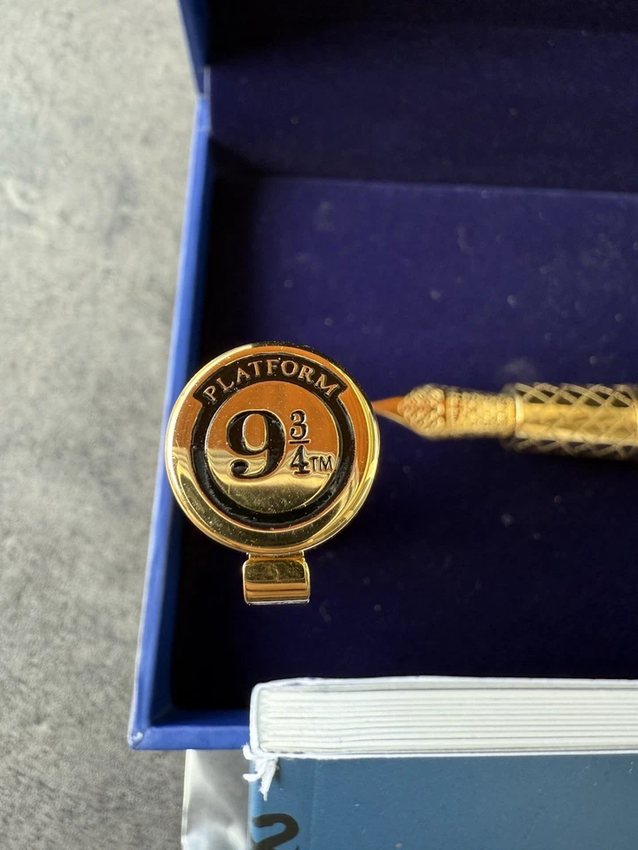 Montegrappa - Füllfederhalter - Harry Potter - Hogwarts - Gleis 9 3/4 - Gold  - Bild 4 von 4