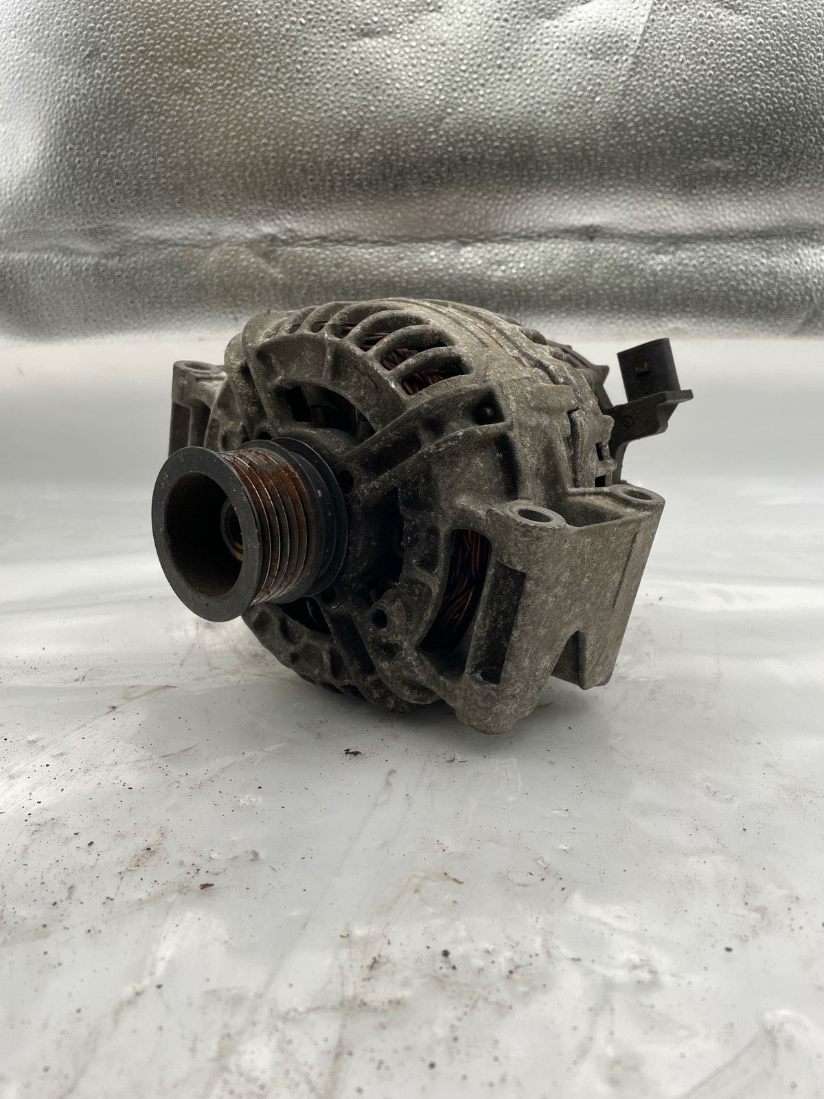 2008 MERCEDES E-CLASS 14V 150 AMP ALTERNATOR A2721540002; BOSCH 