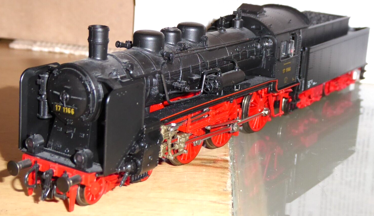 Roco 43310 H0 Steam Locomotive Br 17 1166 DRG Epoch 2 Good, Used D