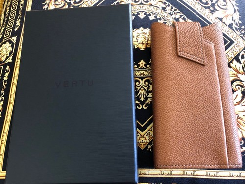 Étui téléphone VERTU Aster caramel cuir de veau à glissière verticale fait main authentique OEM - Photo 2 sur 2