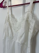 Vintage Val Mode Slip Wonder Val White Size 32 Short Lace White Stains