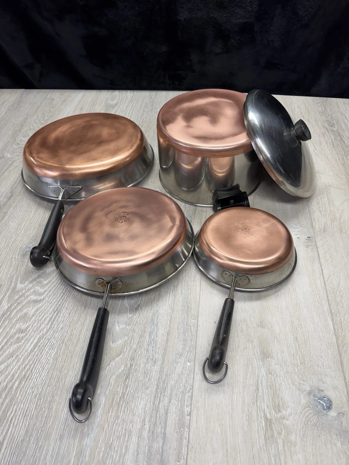 Revere Ware Copper Bottom Frying Pans w/ 6qt Stock Pot 12” Skillet Pre 1968
Opens in a new window or
