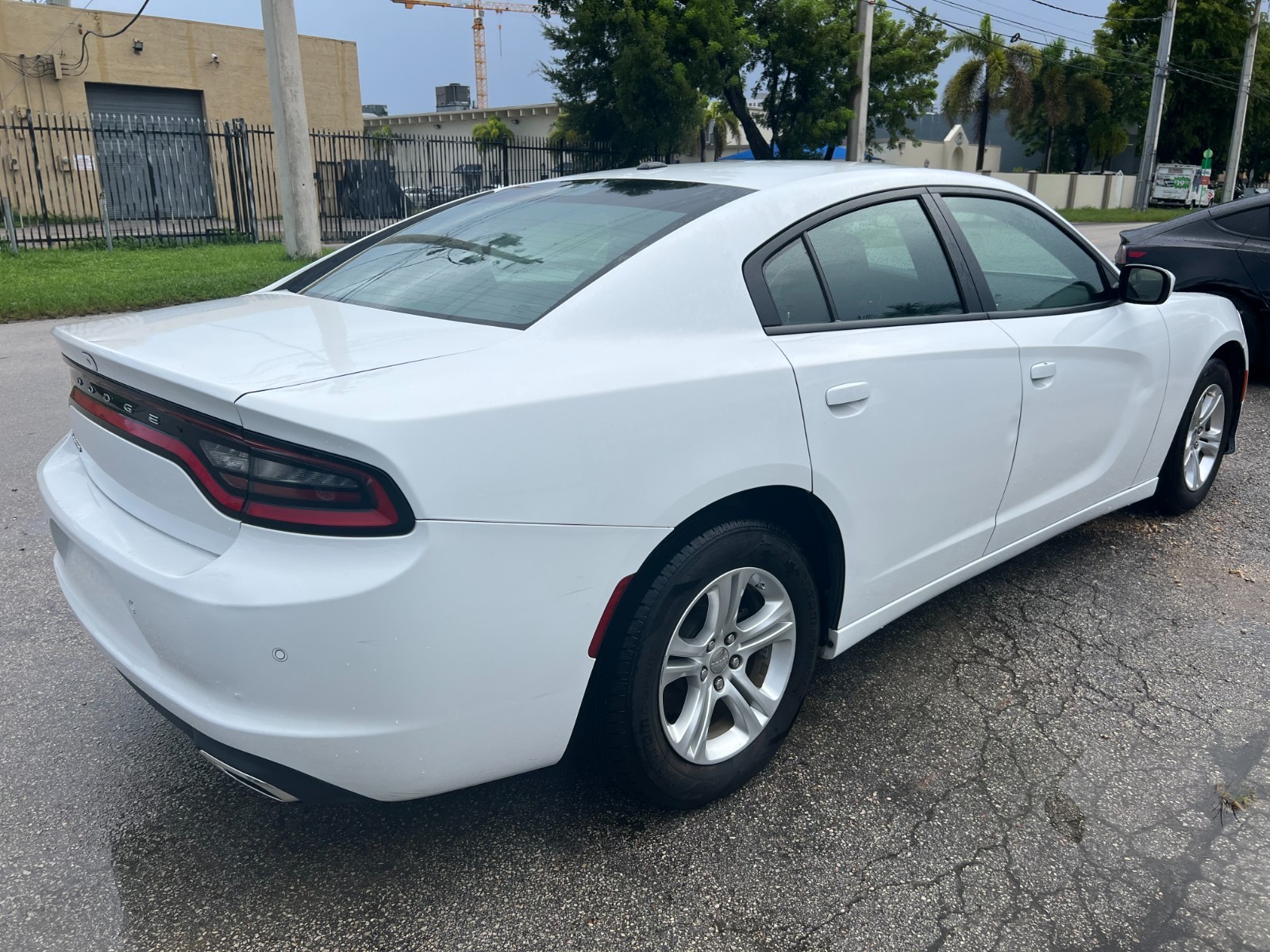 Dodge Charger - Image 8