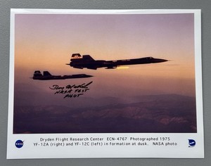 Rare Donald L. Mallick SIGNED 8 x 10 Photo YF-12 NASA test pilot
