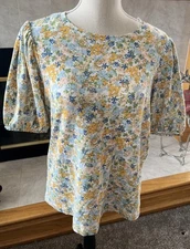 Lauren Conrad L Multi Color Floral Pullover Top Short Sleeve Round Neck Cot/Moda