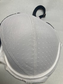 Victoria's Secret Lightly Lined Black Lace Trim Off White Color Bra Size 38 DDD