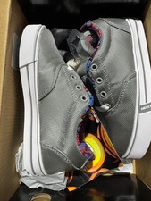 Heelys Launch - Grey/Grey Lined - Youth Size 1