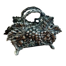 Vintage Smiths Oasis Silverplate Grape Leaf Napkin Holder Caddy Ornate Vine