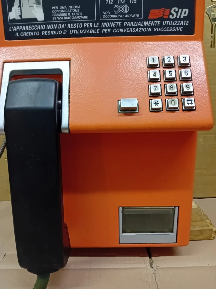 TELEFONO Pubblico  A GETTONI   ROTOR Sip Anni 90 Cabina Telefonica Dismessa - Immagine 3 di 4