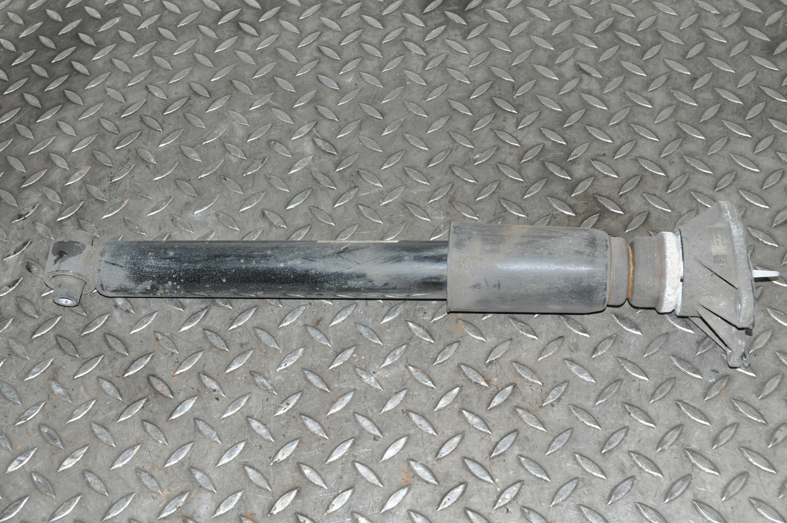 BMW 3 F30 330d 2013 RHD Rear Left Shock Absorber 6791588 2833984 