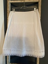 VINTAGE DEENA WHITE COTTON BLEND SIZE Medium HALF SLIP STYLE 8192R- 25 USA