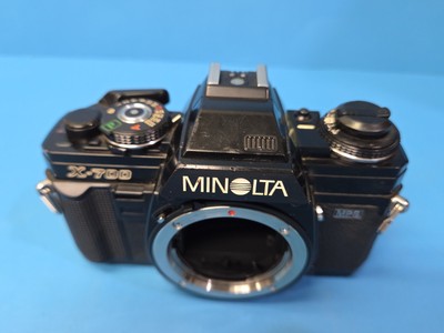Minolta X-700 Black 35mm SLR Film Camera MD Rokkor 50mm F1.7