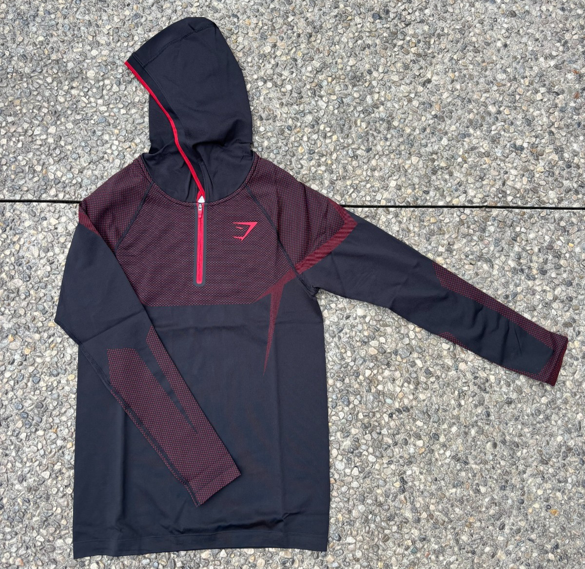 GYMSHARK Onyx 5.0 Seamless Hoodie -Black/Carmine Red MEDIUM - ✅ SHIPS FAST ✈️