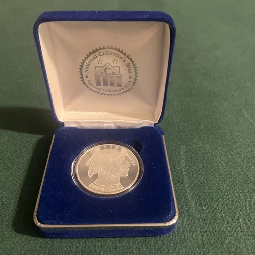 2001-P $1 American Buffalo Commemorative Silver Dollar BG2270