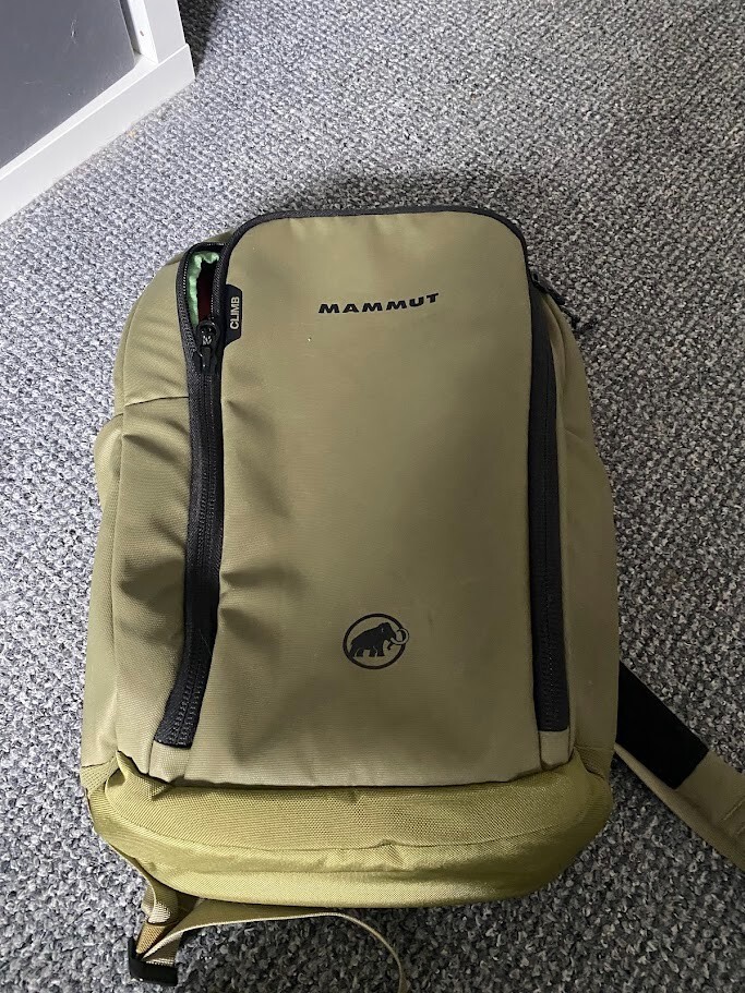 Mammut Seon Shuttle 22L Backpack Durable Commuter Bag UK