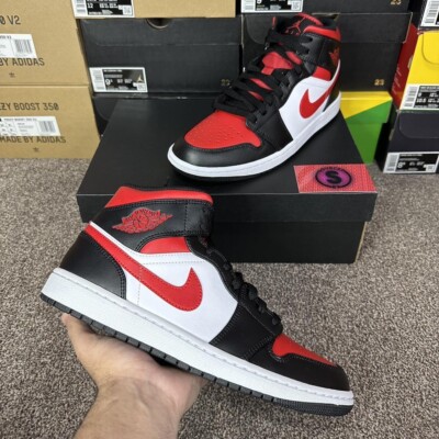 NIKE Air Jordan 1 Mid 赤黒白 8.5 2024年製USED NIKE Air Jordan 1 Mid 赤黒白 8.5 2024年製USED NIKE AIR JORDAN 1