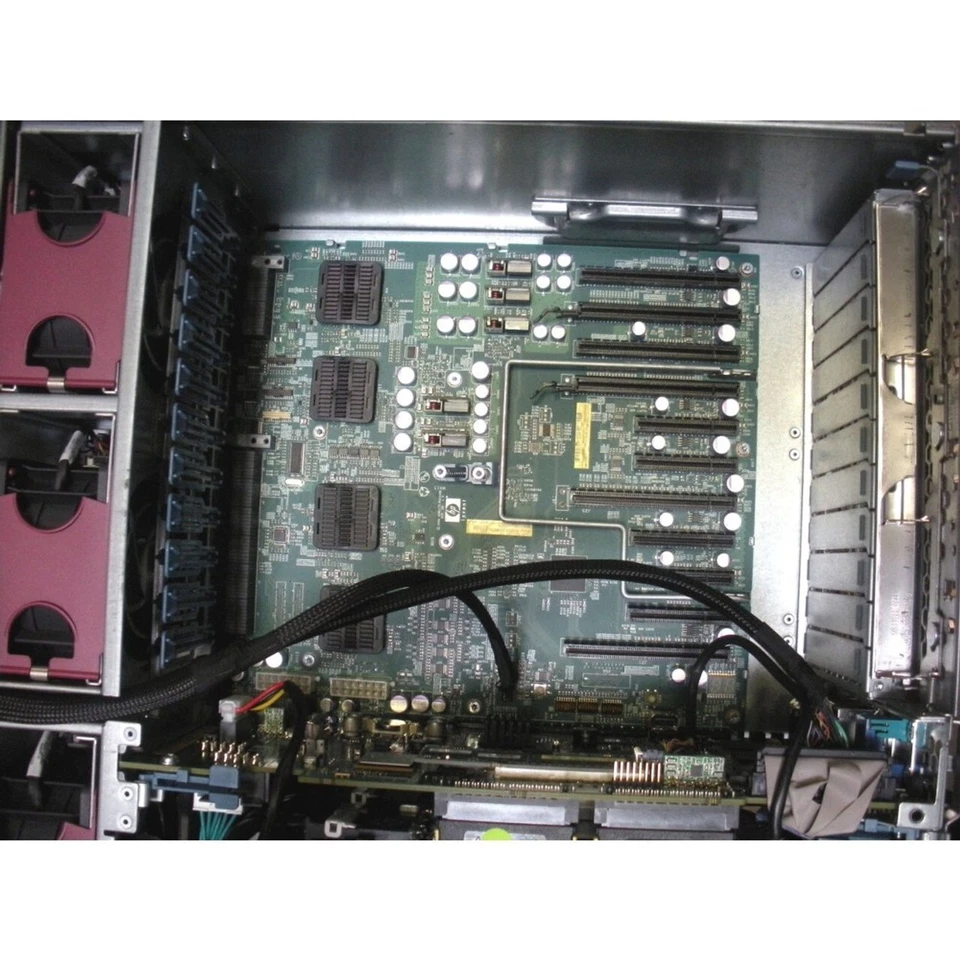 Servidor HP DL785 G6 - 512 GB, 8xAMD8439SE - 48 núcleos 2,8 GHz - Funcional Foto 2 de 3