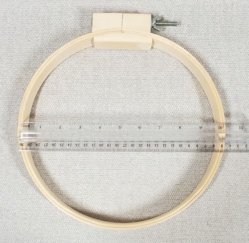 Hand EMBROIDERY QUILTING HOOP 10" x 1" WOOD Excellent Condition Used - Picture 3 of 3