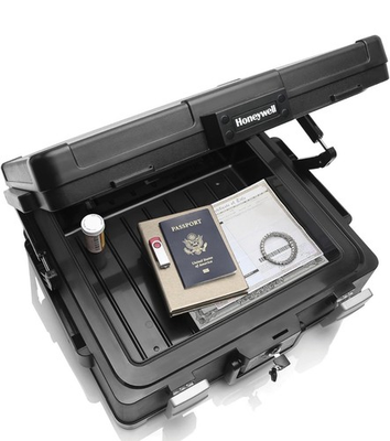 #ad Honeywell 0.39 CuFt Waterproof and Fireproof Chest 1114 New $184.50