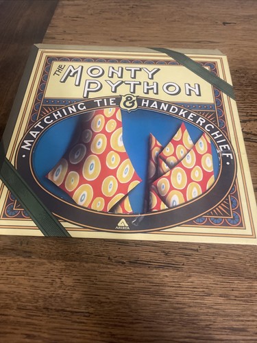 Monty Python Matching Tie & Handkerchief LP record VG 1975 Arista FSH vintage - Picture 2 of 17