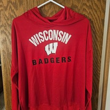 Sideline Apparel Womens L Wisconsin Badgers Long Sleeve Lightweight Hoodie Red