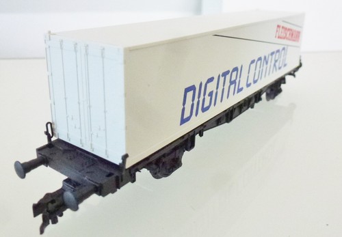 Fleischmann H0 aus 66373 Containertragwagen, KKK, NEM-Schacht, "Digital Control" | Condition: Gebraucht