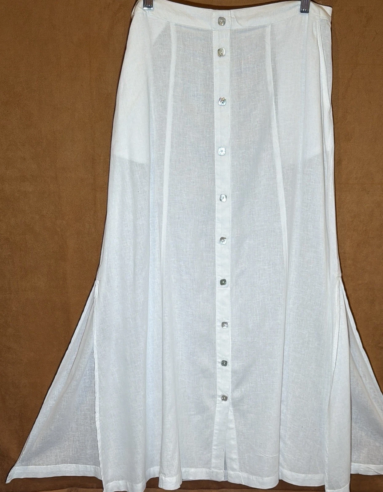 C & C California White Linen Maxi Skirt Button Up Comfort Waist Size M Pockets
Opens in a new window