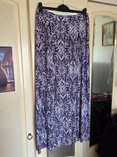TU Ladies Long Purple/White Tribal Skirt Size 12 W30" Summer Holiday Beach Slits