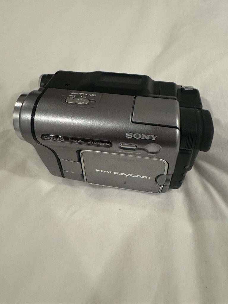 Sony Handycam DCRTRV280 Digital8 Camcorder 990x zoom 27242666627 eBay